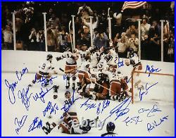 1980 USA hockey ENTIRE Team Signed 20 Auto 16x20 photo framed Bob Suter JSA LOA