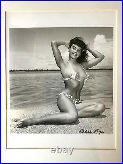 Bettie Page SIGNED Framed Photo Bunny Yeager Sexy Bikini, Queen of Pinups, MCM