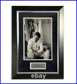 Ian Botham Signed & FRAMED 12X8 Photo Genuine Signature AFTAL COA