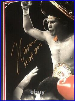 Julio Cesar Chavez Signed Picture Coa Wpjsa Framed With A Belt And Nameplate