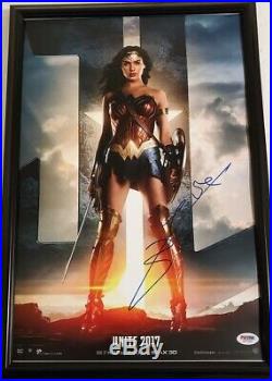 Justice League Gal Gadot Wonder Woman signed 12x18 Photo PSA DNA (Framed)