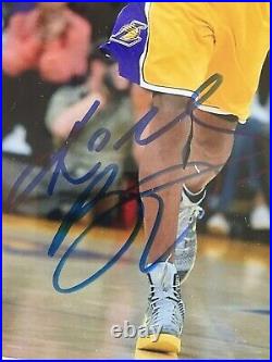 Kobe Bryant Signed 8x10 Framed & Matted Photo Los Angeles Lakers With Coa