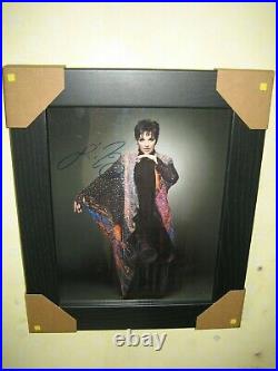 Liza Minnelli Gorgeous Hand Signed Photograph 10x8 Framed + CoA