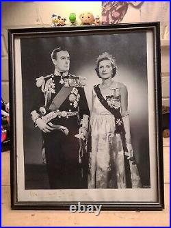 Lord Mountbatten Of Burma Signed Photo Framed From His Home Broadlands