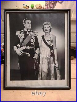 Lord Mountbatten Of Burma Signed Photo Framed From His Home Broadlands