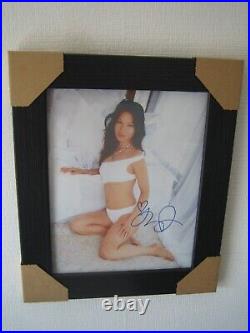 Lucy Liu Hand Signed Photograph (8x10) Framed + CoA
