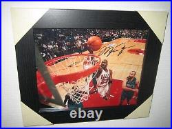 Michael Jordan Basketball Chicago Bulls Hand Signed Photo (8x10) Framed + CoA