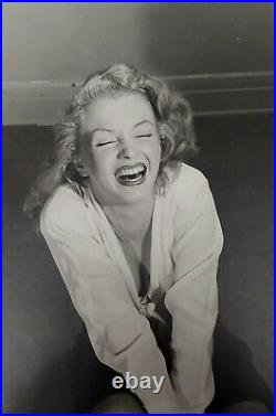 Philippe Halsman -Marilyn Monroe laughing-1949 Silver Gelatin photograph-Signed