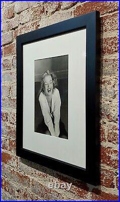 Philippe Halsman -Marilyn Monroe laughing-1949 Silver Gelatin photograph-Signed