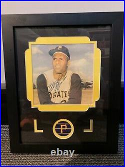 Roberto Clemente Pittsburgh Pirates Signed 8x10 Photo Framed Jsa