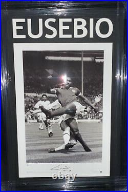 Signed Portugal Framed Retro Photo By Eusebio Benfica Portugal 1966 Bigbluetube