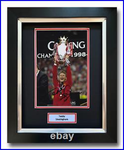 Teddy Sheringham Hand Signed Framed Photo Display Manchester United