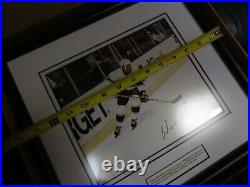 Upper Deck UDA Wayne Gretzky signed Framed Photo
