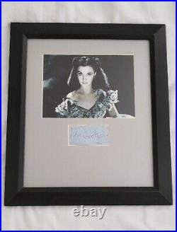 Vivien Leigh Autograph Signed, Mounted and Framed with colour Photo