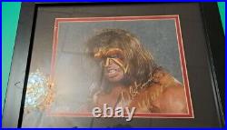 WWE ULTIMATE WARRIOR HAND SIGNED FRAMED Autographed Photo 8X10 PREOWNED