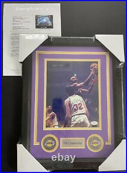 Wilt Chamberlain Signed / Framed 8x10 Photo JSA LOA #13 Lakers 76ers NBA HOF