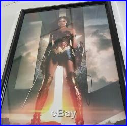 Wonder Woman Gal Gadot signed 12x18 Photo PSA DNA (Framed)